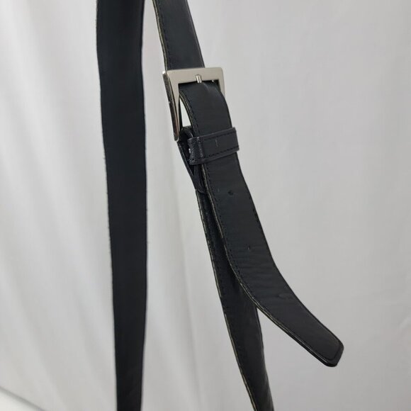 Maxx New York Black Leather Shoulder Bag – Sleek, Soft & Stylish Utility - Picture 6 of 10